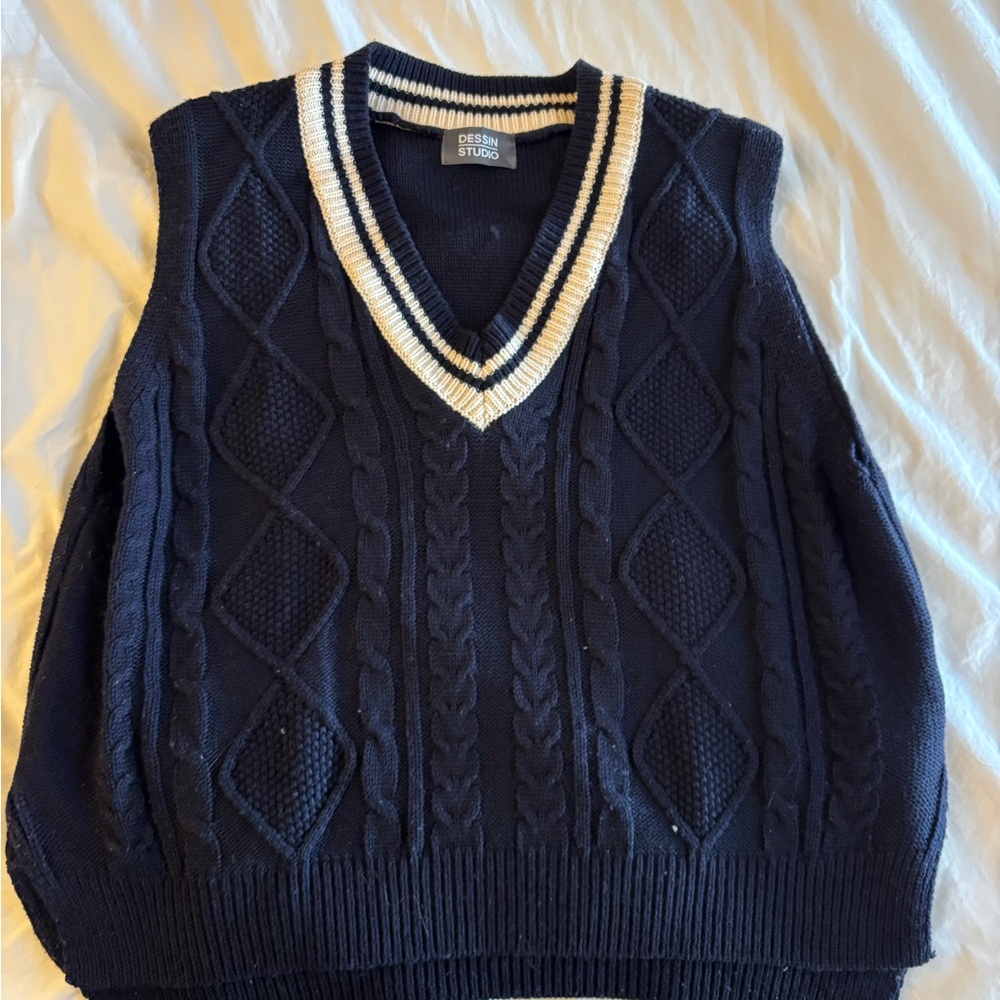 Aritzia Sunday Best sweater vest